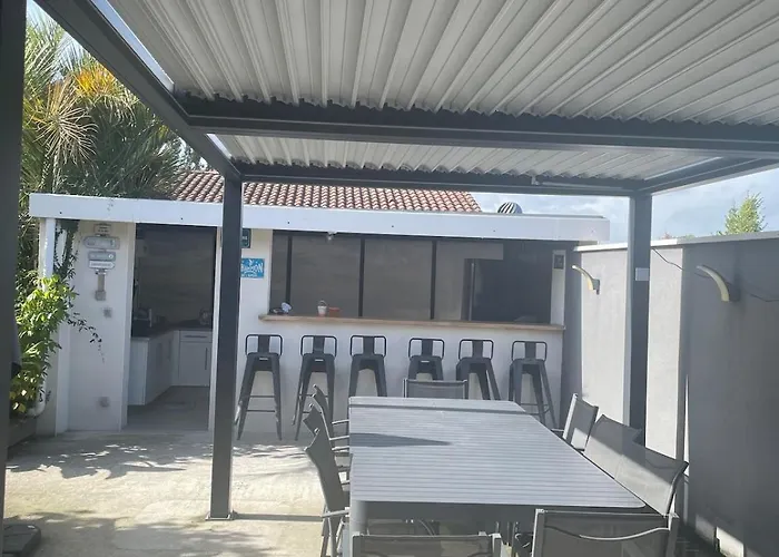 Dedele Villa *